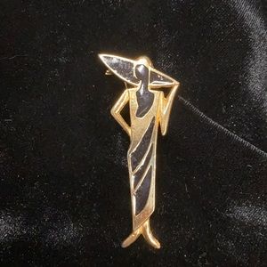 VTG Classy lady Ngold tone w/blk hat